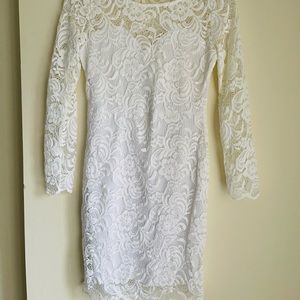 Women’s White Lace Long Sleeve Midi Dress ( Only Worn Twice)